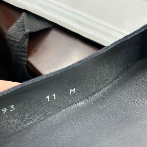 Stuart Weitzman Dark Navy Blue Suede Pumps with Bow Size 11 Square Toe Classic - Picture 14 of 14